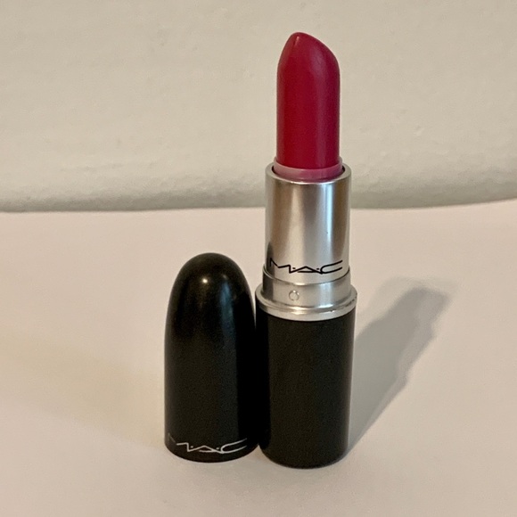 MAC Girl About Town Amplified Lipstick Hot Pink RARE Like NEW Discontinued - Picture 5 of 9